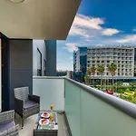 Stunning Luxury Apartment Royal Glamour