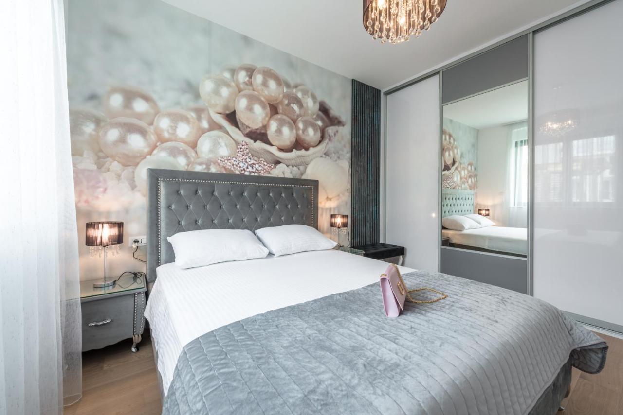 Stunning Luxury Royal Glamour