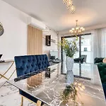 Stunning Luxury Apartment Royal Glamour